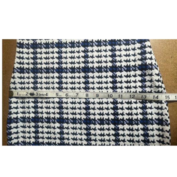 Women's Bodycon midi dress - Picture 8 of 13